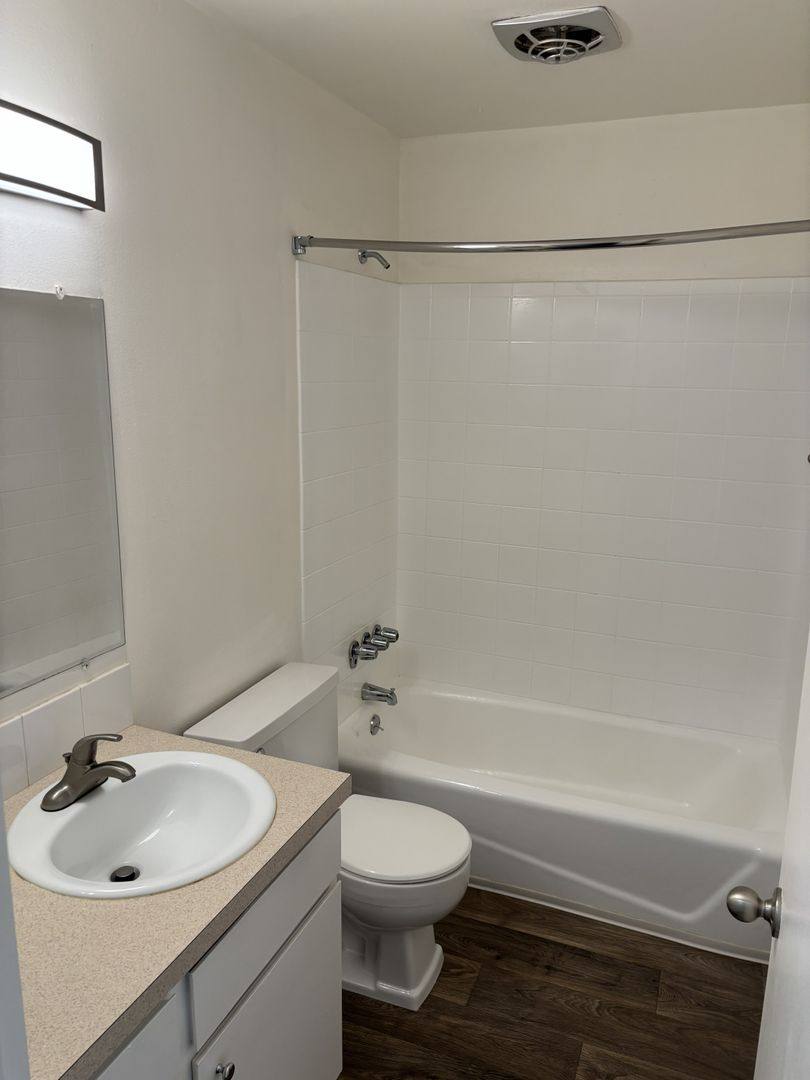 Apartment for rent at 3223 SW 11th Ave, Portland, OR 97239