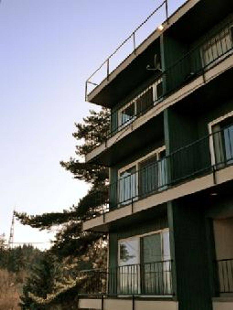 Apartment for rent at 3223 SW 11th Ave, Portland, OR 97239