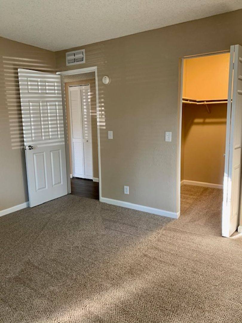 Apartment for rent at 8079 Sunrise E Way, Citrus Heights, CA 95610