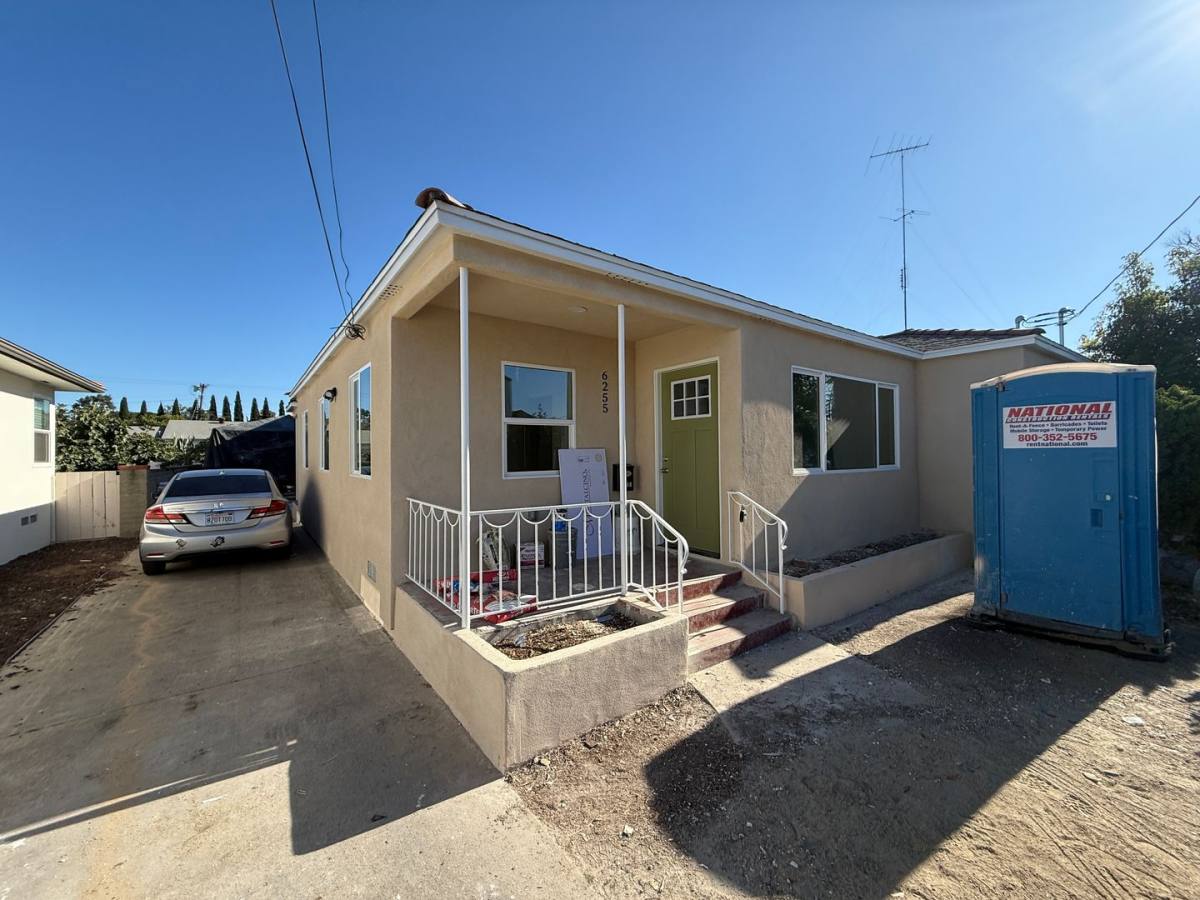 Townhouse for rent at 6255 Stewart St, San Diego, CA 92115