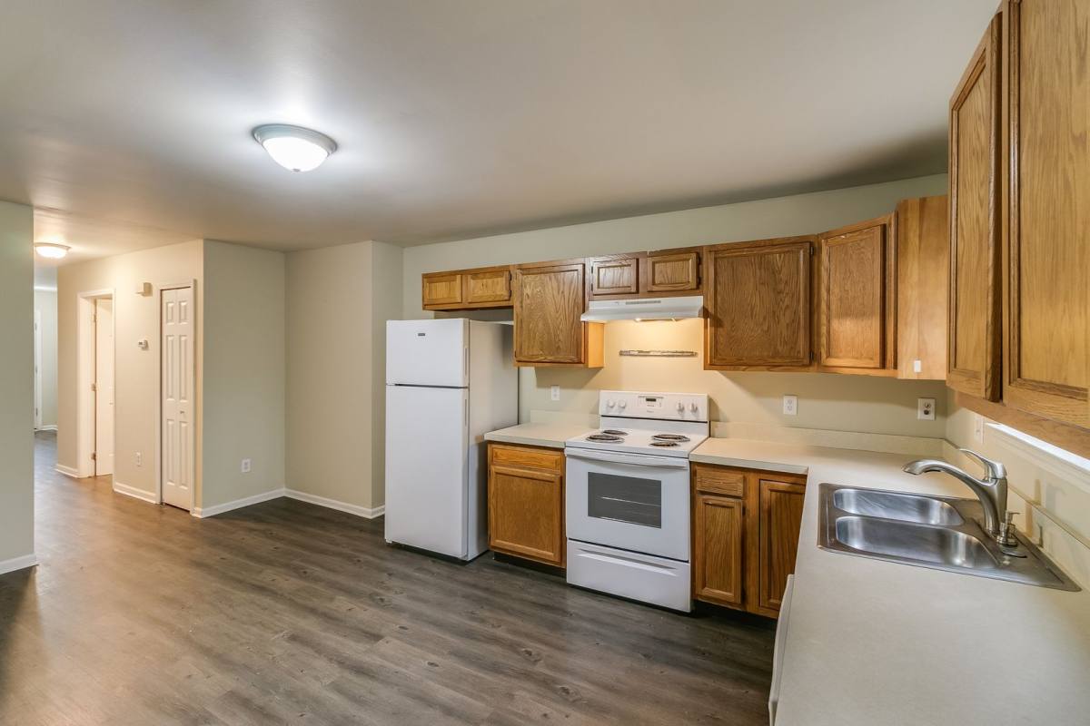 Apartment for rent at 5689 Cooley Village Rd, Waterford, MI 48327