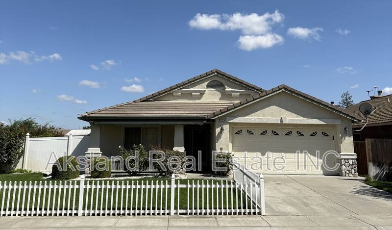 House for rent at 174 McGinnis, Manteca, CA 95336