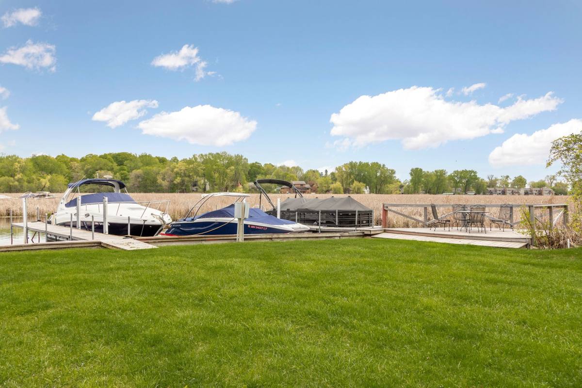 Apartment for rent at 2360 Commerce Blvd, Mound, MN 55364