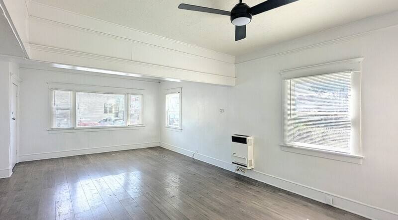 Apartment for rent at 435 W 4th St, Long Beach, CA 90802