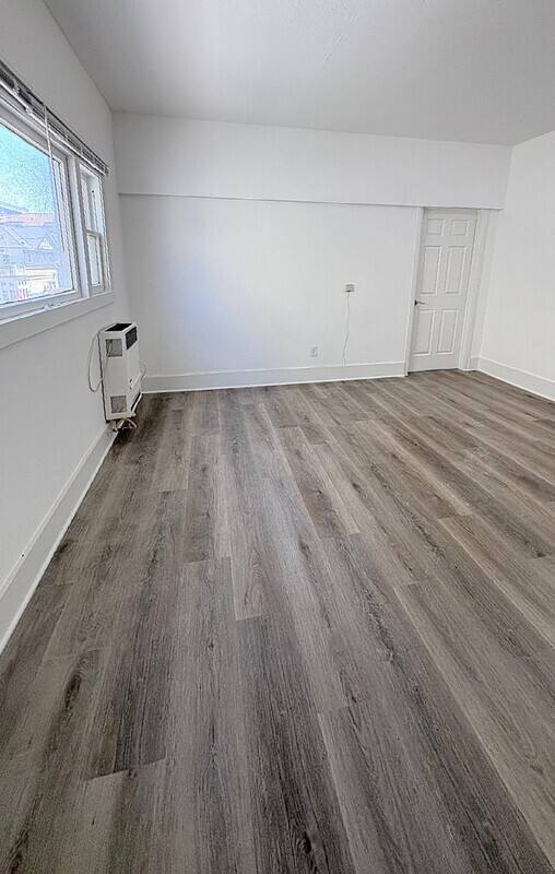 Apartment for rent at 433 1 2 W 4th St, Long Beach, CA 90802