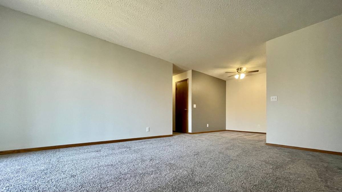 Apartment for rent at 901 Roanoke Court, Lincoln, NE 68510