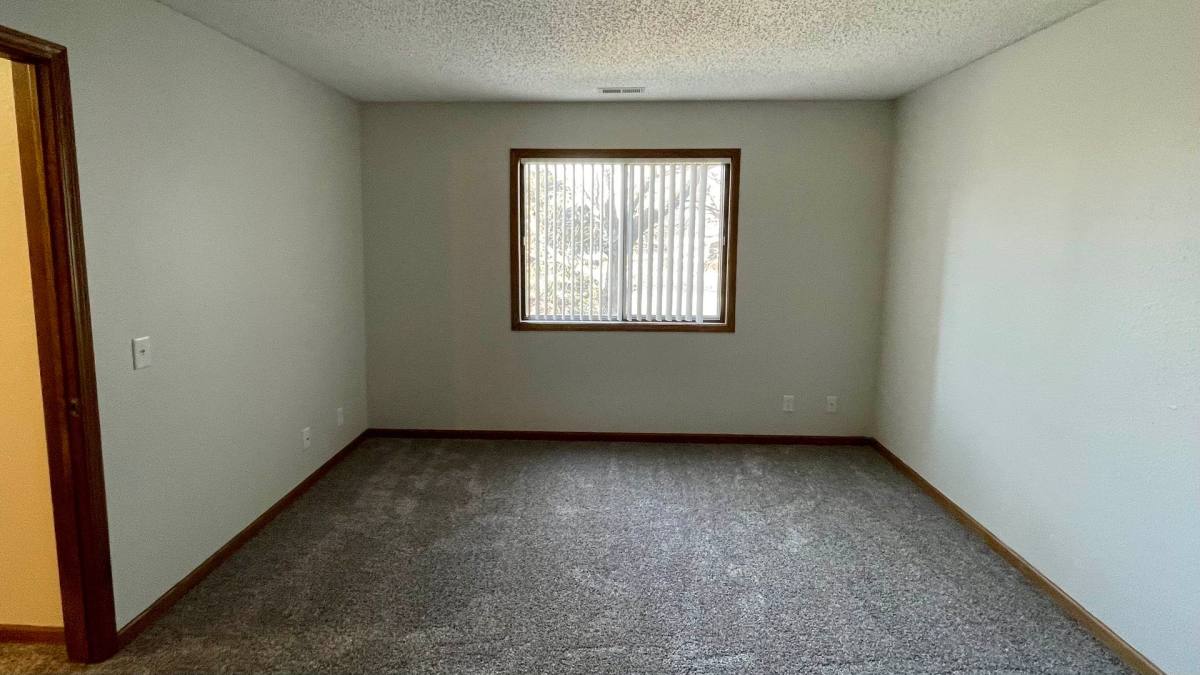 Apartment for rent at 901 Roanoke Court, Lincoln, NE 68510