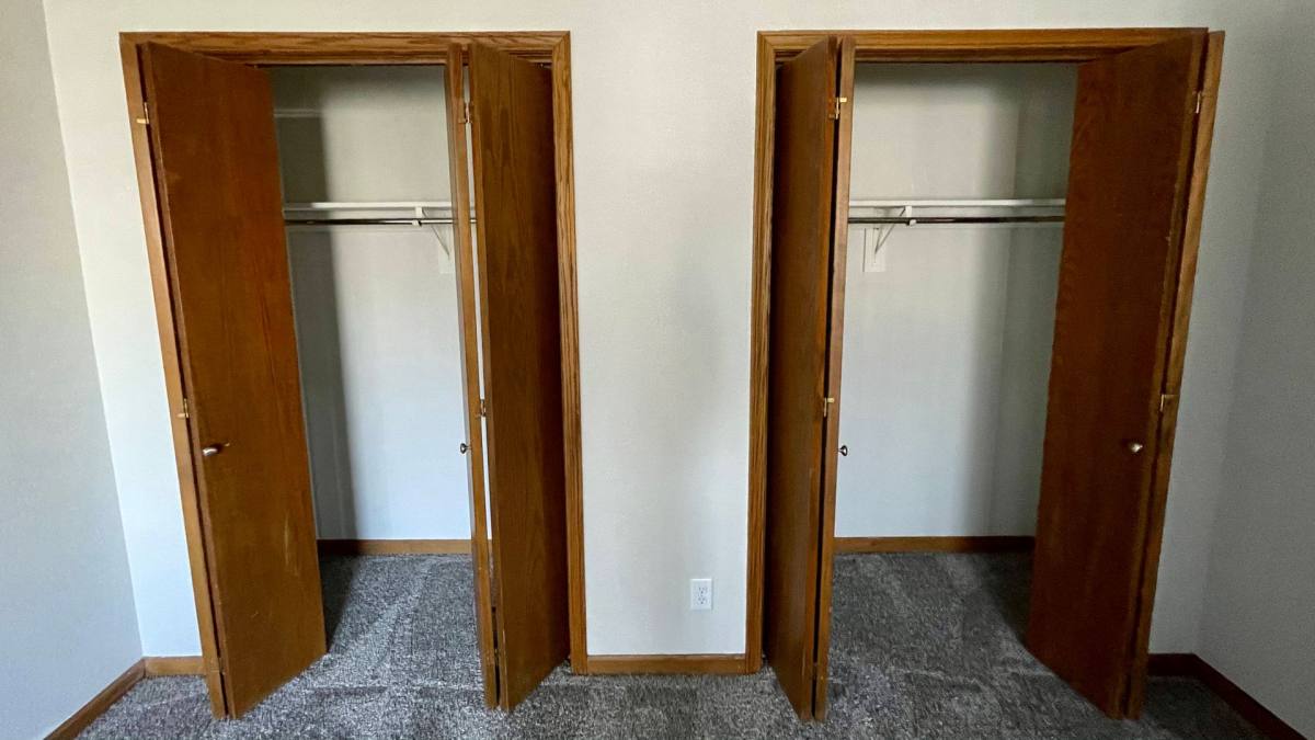 Apartment for rent at 901 Roanoke Court, Lincoln, NE 68510