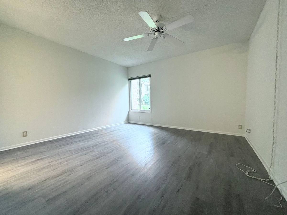 House for rent at 2264 Winkler Ave #107, Fort Myers, FL 33901