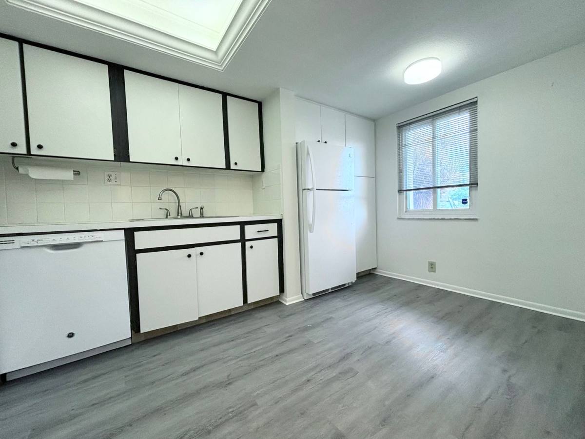 House for rent at 2264 Winkler Ave #107, Fort Myers, FL 33901