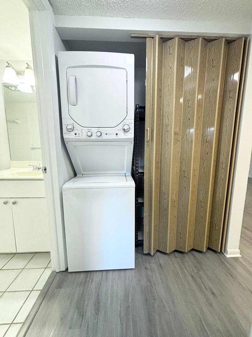 House for rent at 2264 Winkler Ave #107, Fort Myers, FL 33901