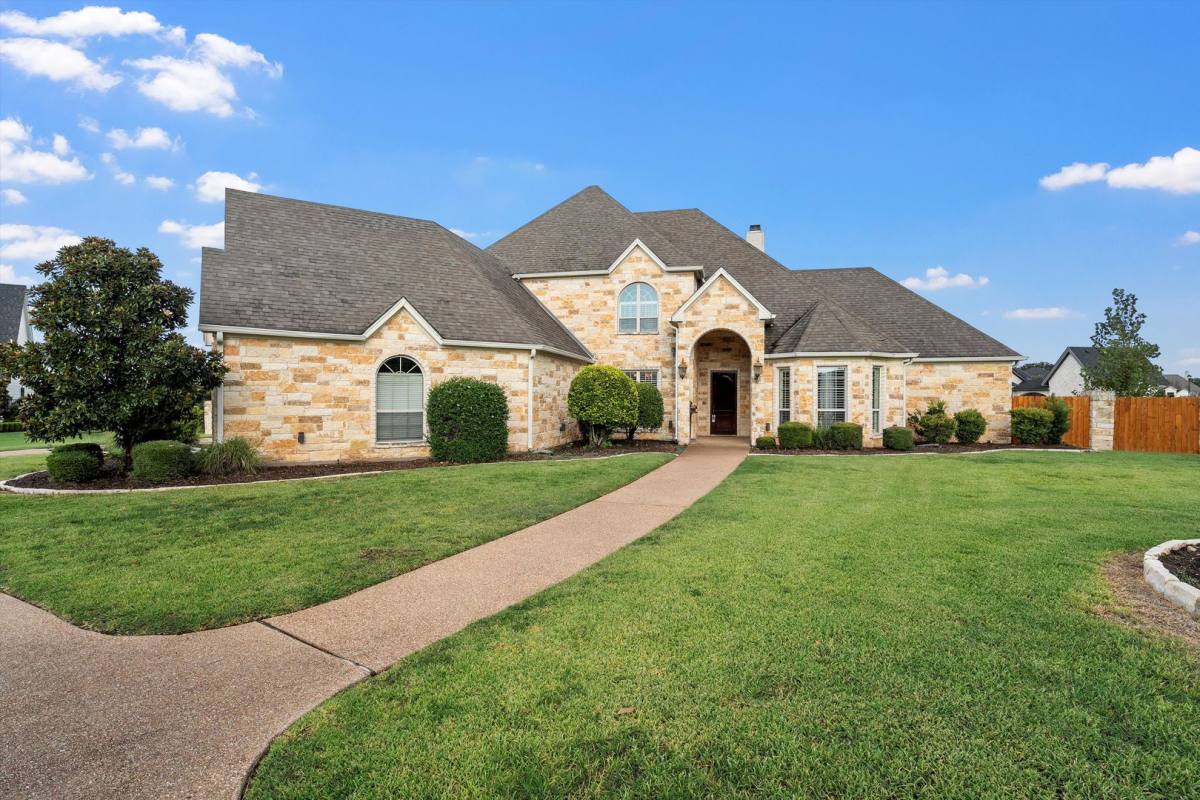 House for rent at 7030 Flagstone Circle, McGregor, TX 76657