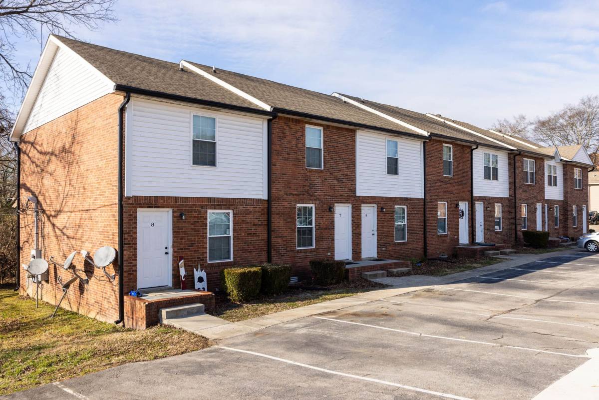 Townhouse for rent at 1650 Baltimore Dr, Clarksville, TN 37043