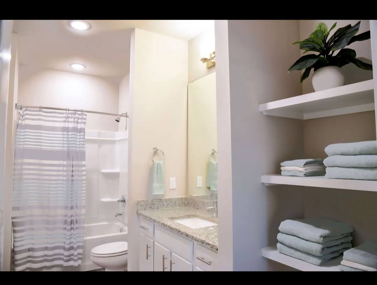 Apartment for rent at 1499 Central Park Blvd, Harvey, LA 70058