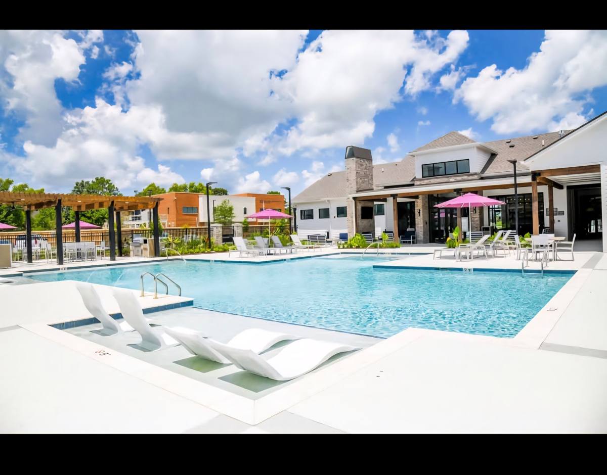 Apartment for rent at 1499 Central Park Blvd, Harvey, LA 70058