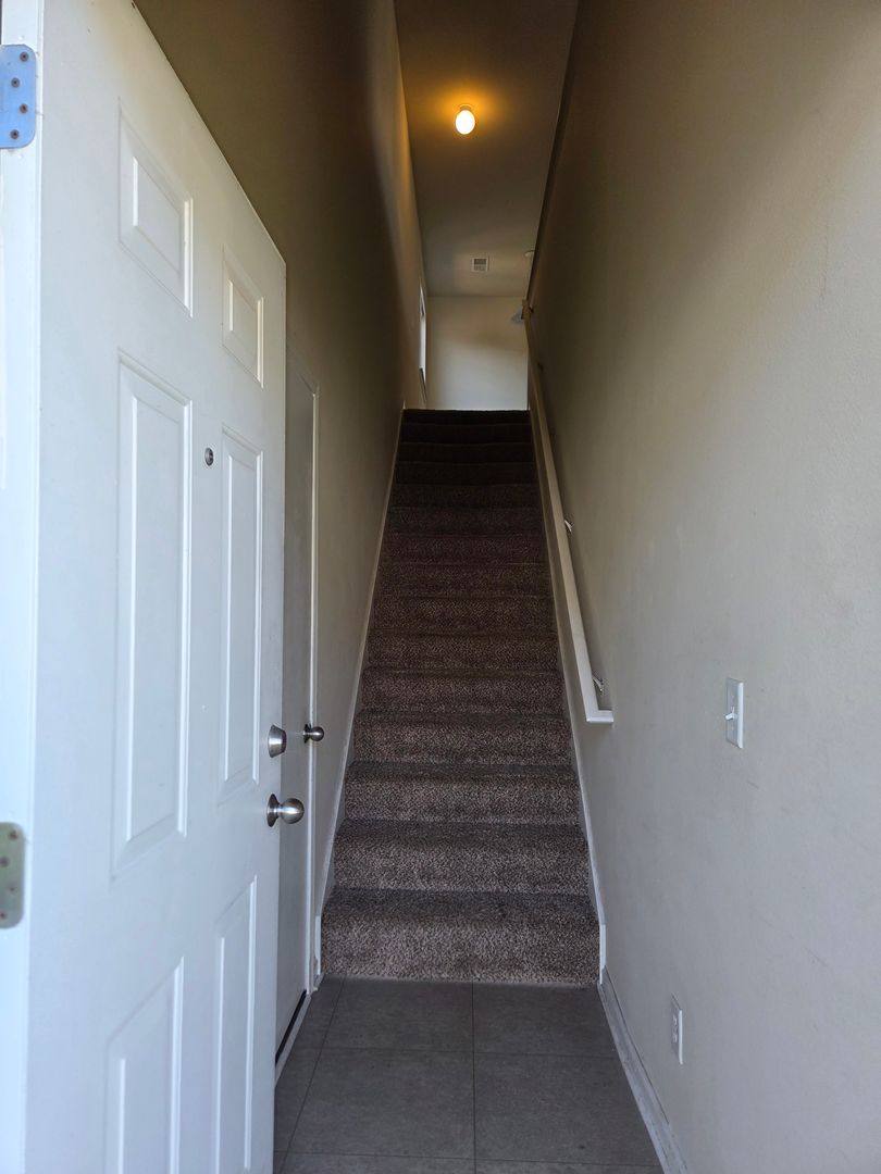 Apartment for rent at 5943 8th Ave, Grandville, MI 49418