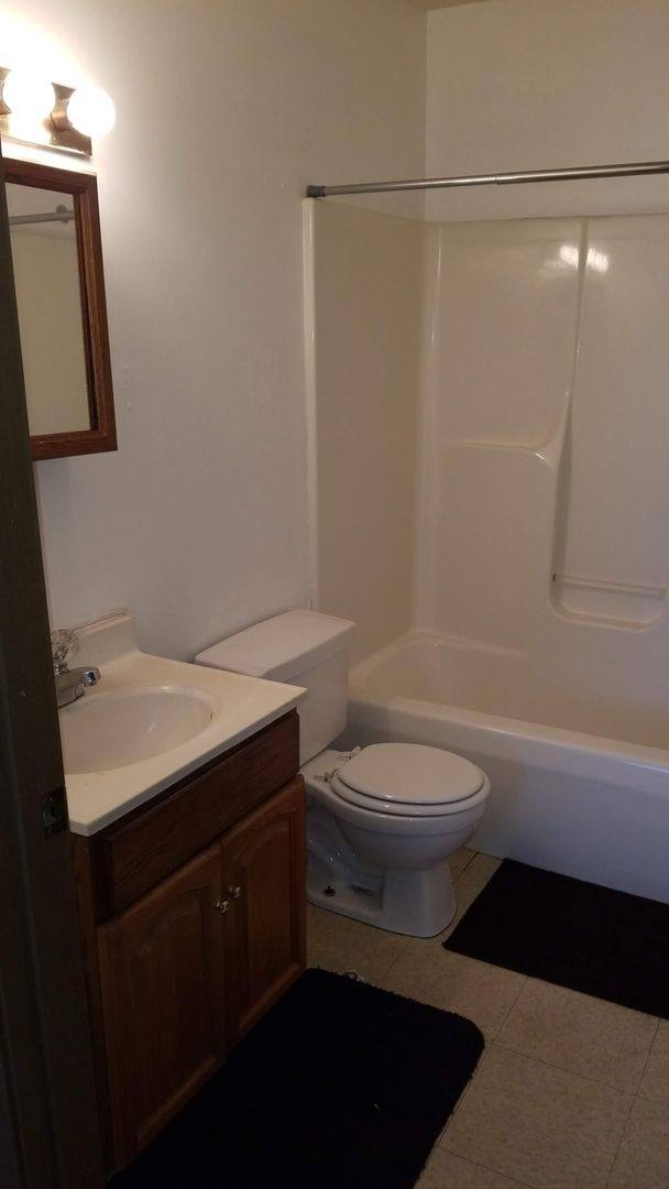 Apartment for rent at 100 W Ridge Ave, Sharpsville, PA 16150