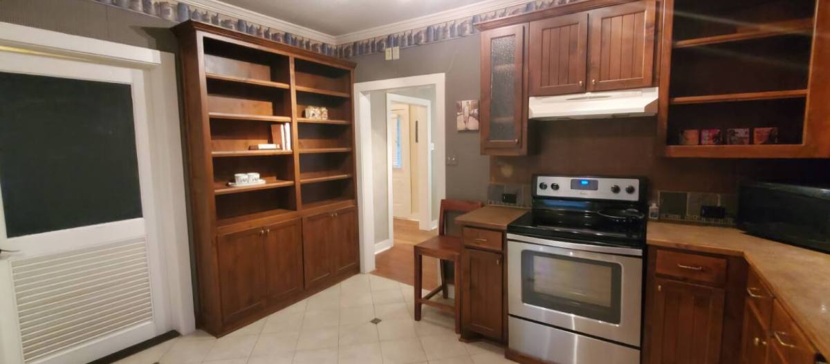 House for rent at 109 S Broadway St, Cresson, TX 76035