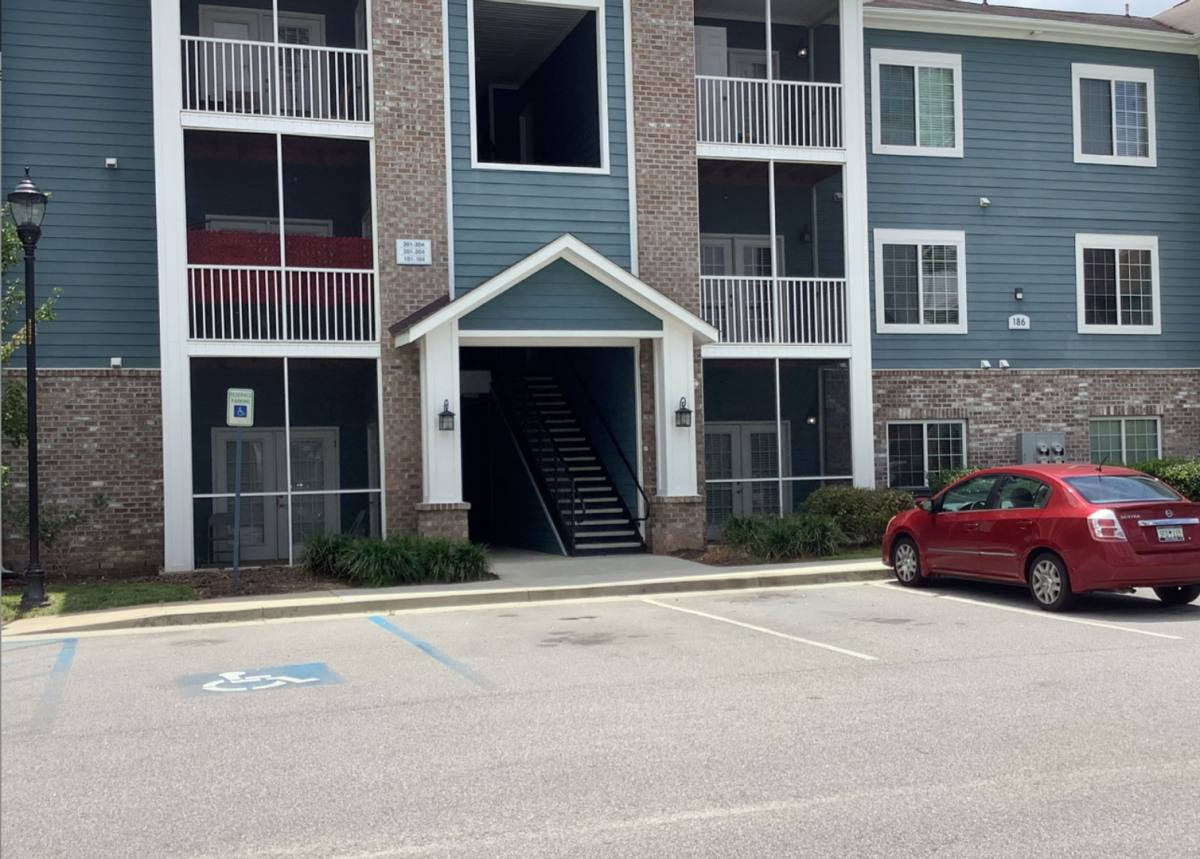 Apartment for rent at 82 Ardmore Garden Dr, Hardeeville, SC 29927