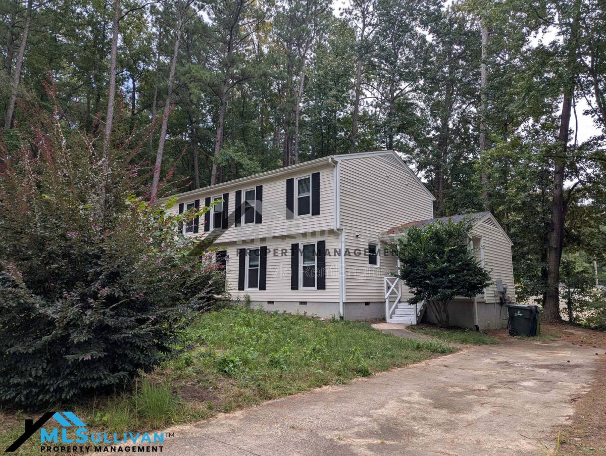 Townhouse for rent at 5211 Deer Haven Dr, Raleigh, NC 27606