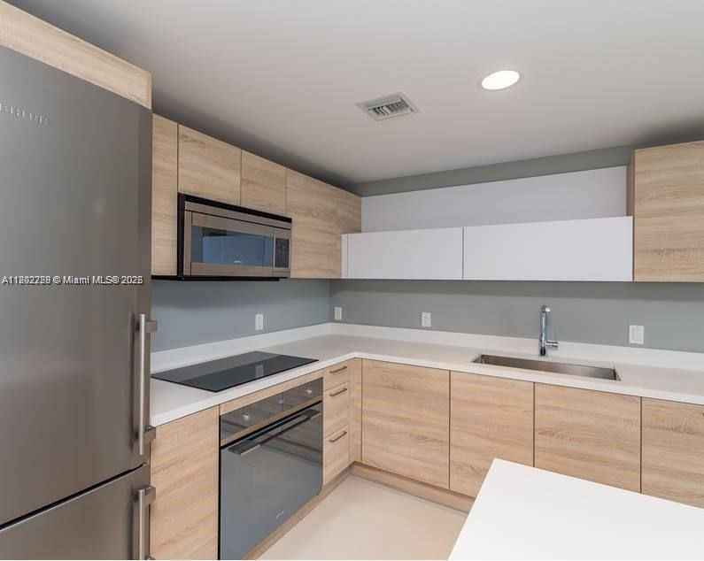 Apartment for rent at 16385 Biscayne Blvd #2103, North Miami Beach, FL 33160