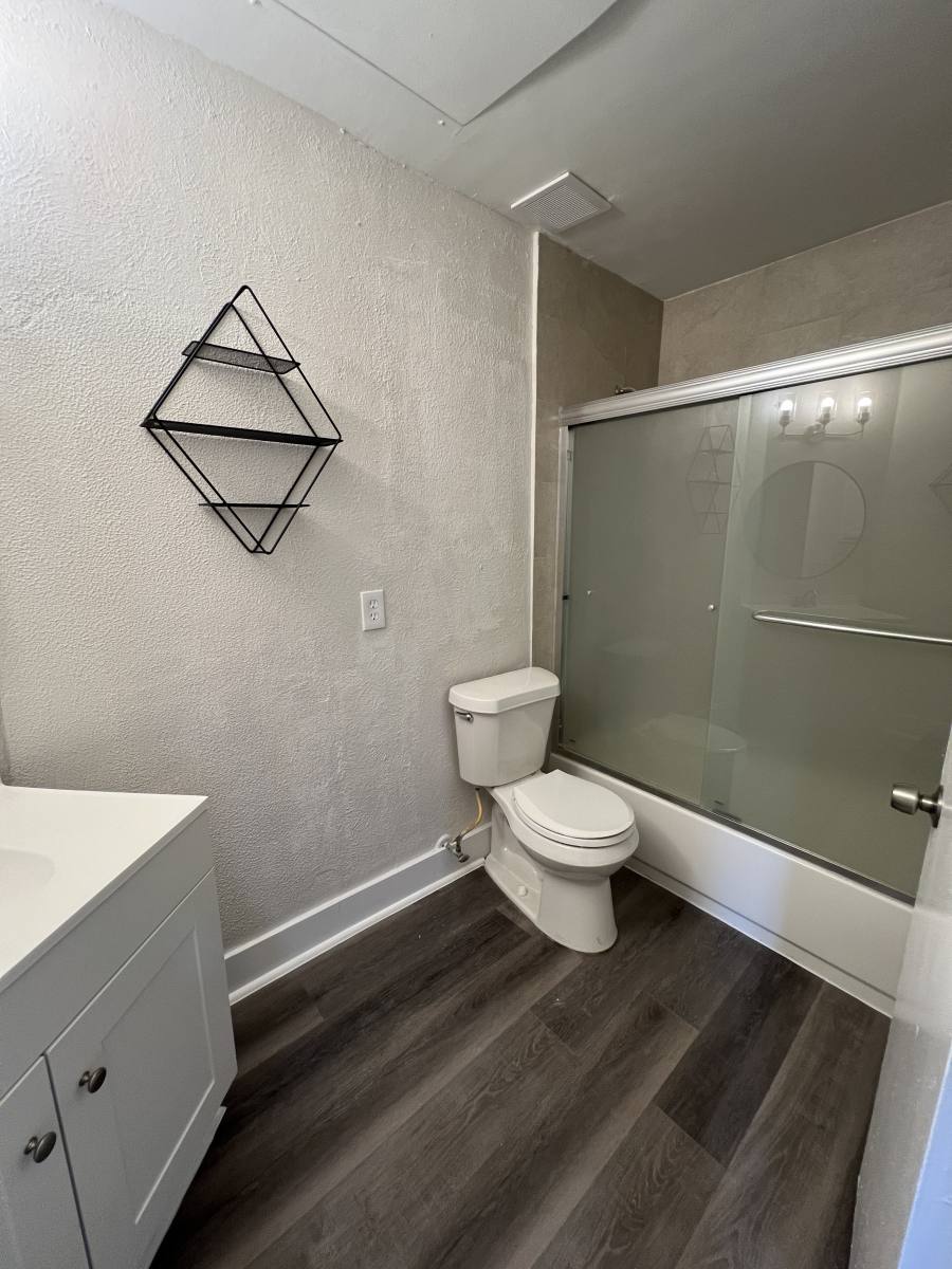 Condo for rent at 5550 Spring Valley Rd #B25, Dallas, TX 75254