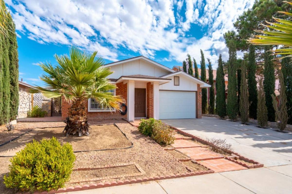 House for rent at 12521 Angie Bombach, El Paso, TX 79928