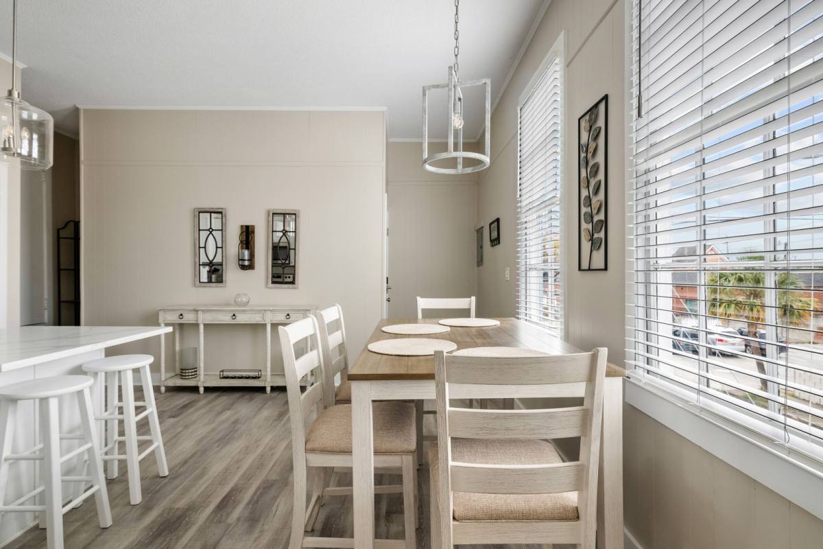 Apartment for rent at 460 Meeting St #B, Charleston, SC 29403
