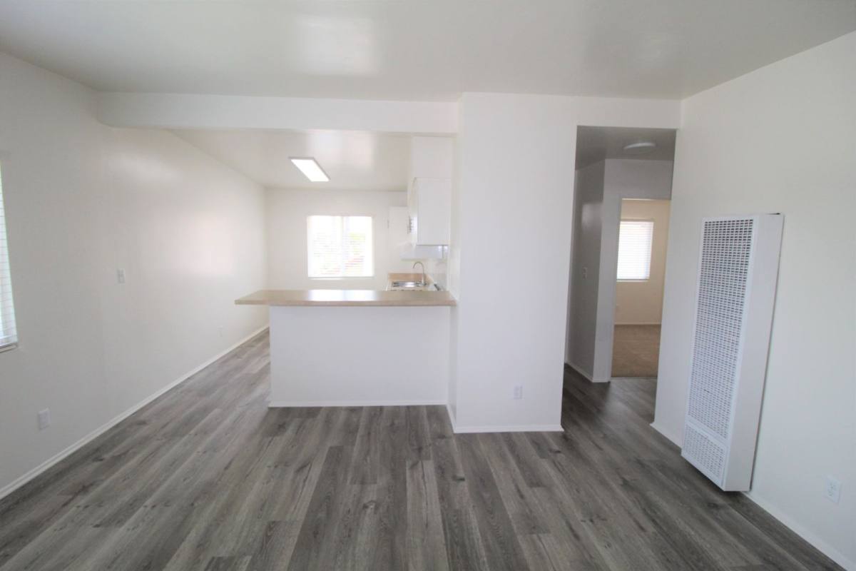 Apartment for rent at 4921 Nautilus St, Oxnard, CA 93035