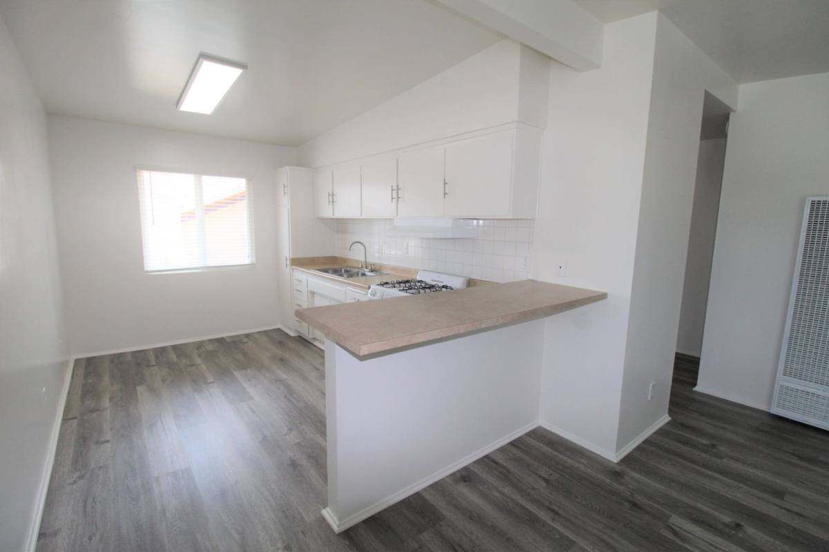 Apartment for rent at 4921 Nautilus St, Oxnard, CA 93035