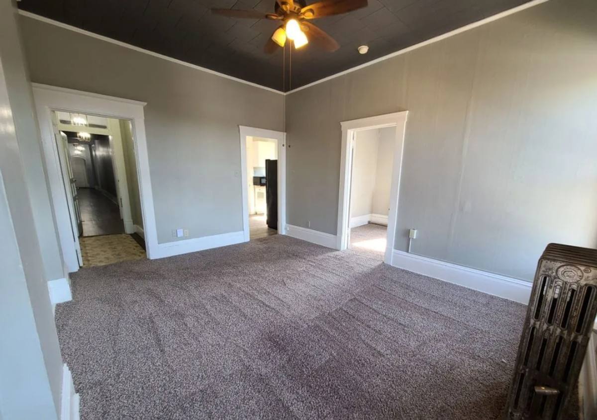 Apartment for rent at 220 S St, West Lafayette, IN 47906