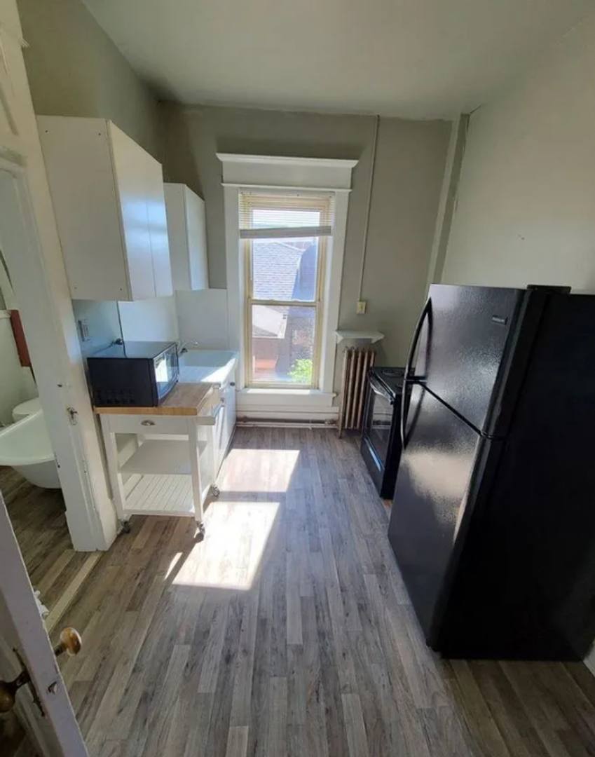 Apartment for rent at 220 S St, West Lafayette, IN 47906