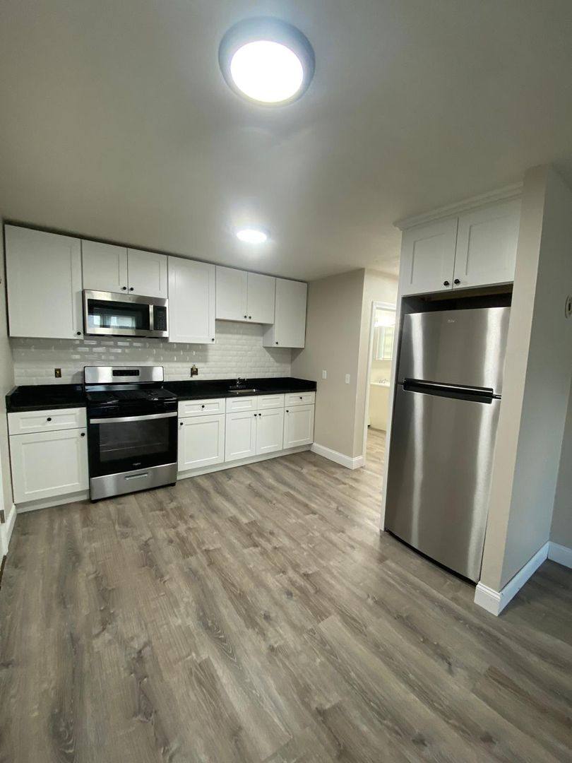 Apartment for rent at 18-24 Waugh St, Lowell, MA 01850