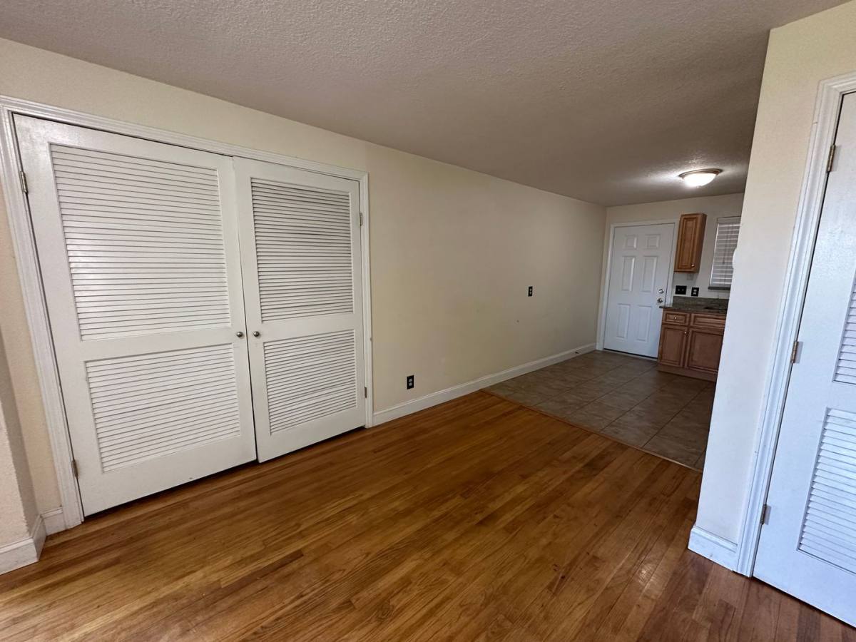 Apartment for rent at 5148 Floral Bluff Rd, Jacksonville, FL 32211