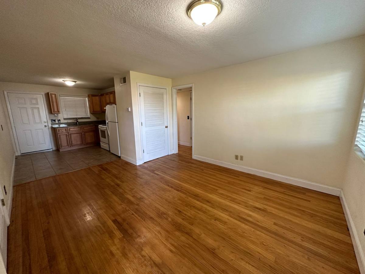 Apartment for rent at 5148 Floral Bluff Rd, Jacksonville, FL 32211