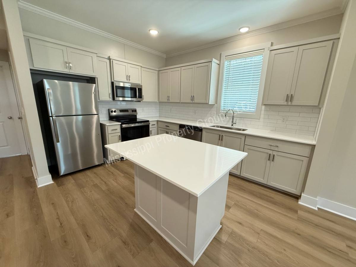 Apartment for rent at 1205 Pleasant Dr, Oxford, MS 38655