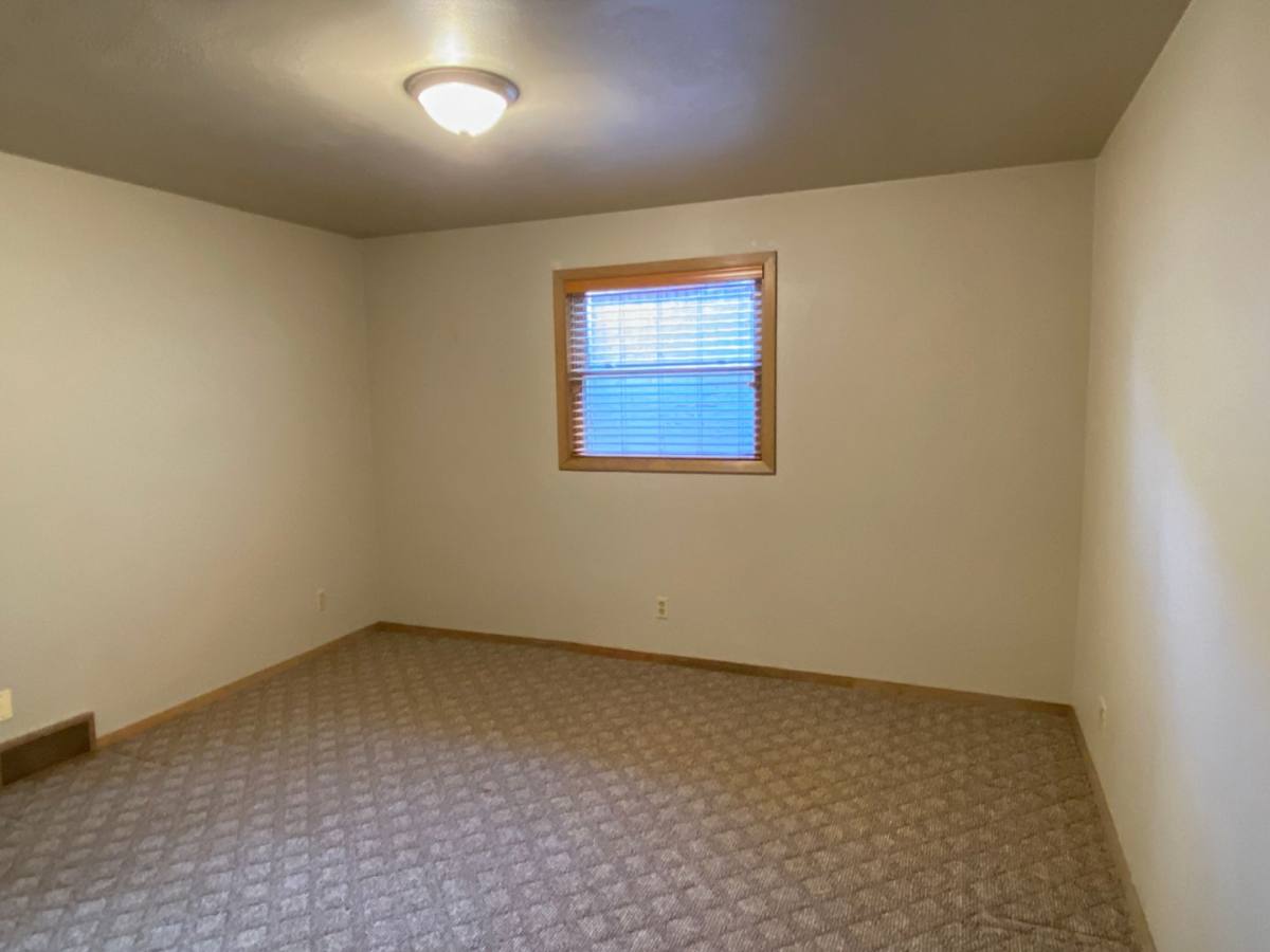 Apartment for rent at 310 W 21st St, Sioux Falls, SD 57105