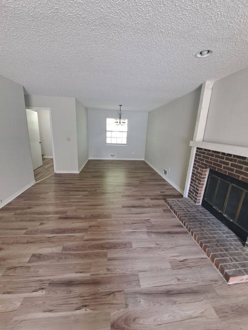 Townhouse for rent at 7122 King St, Shawnee, KS 66203