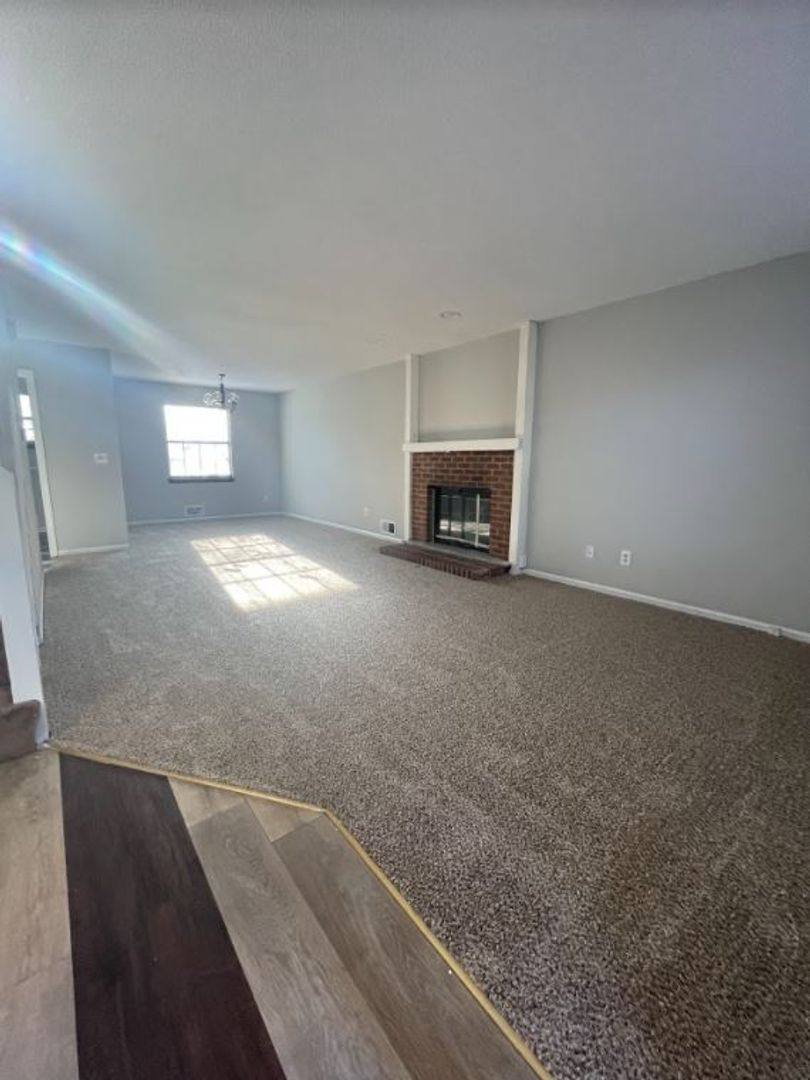 Townhouse for rent at 7122 King St, Shawnee, KS 66203