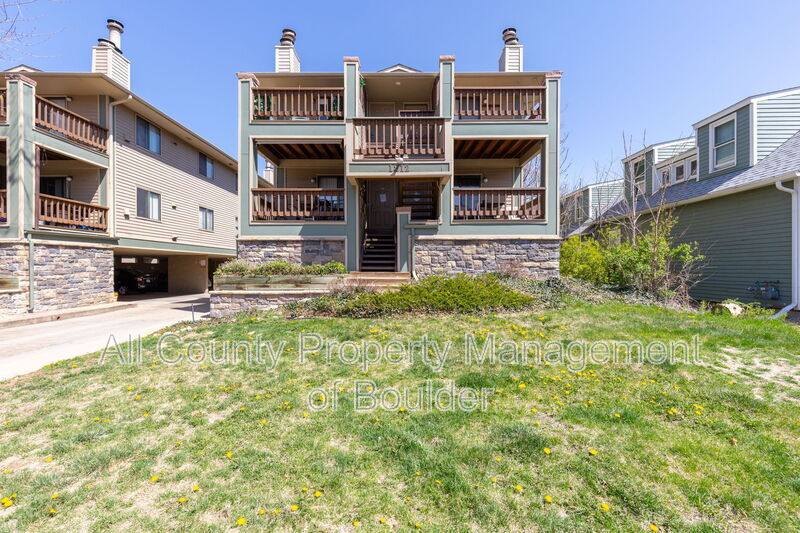 Condo for rent at 1812 17th St #204, Boulder, CO 80302