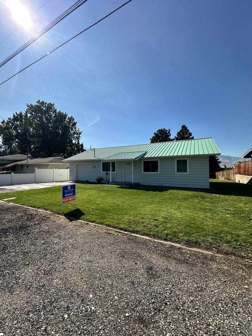 House for rent at 286 N Iowa, East Wenatchee, WA 98802