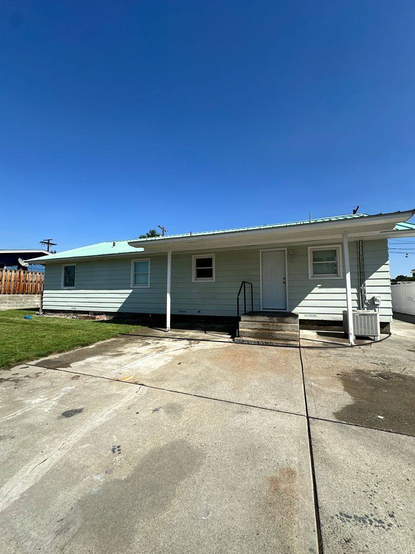 House for rent at 286 N Iowa, East Wenatchee, WA 98802