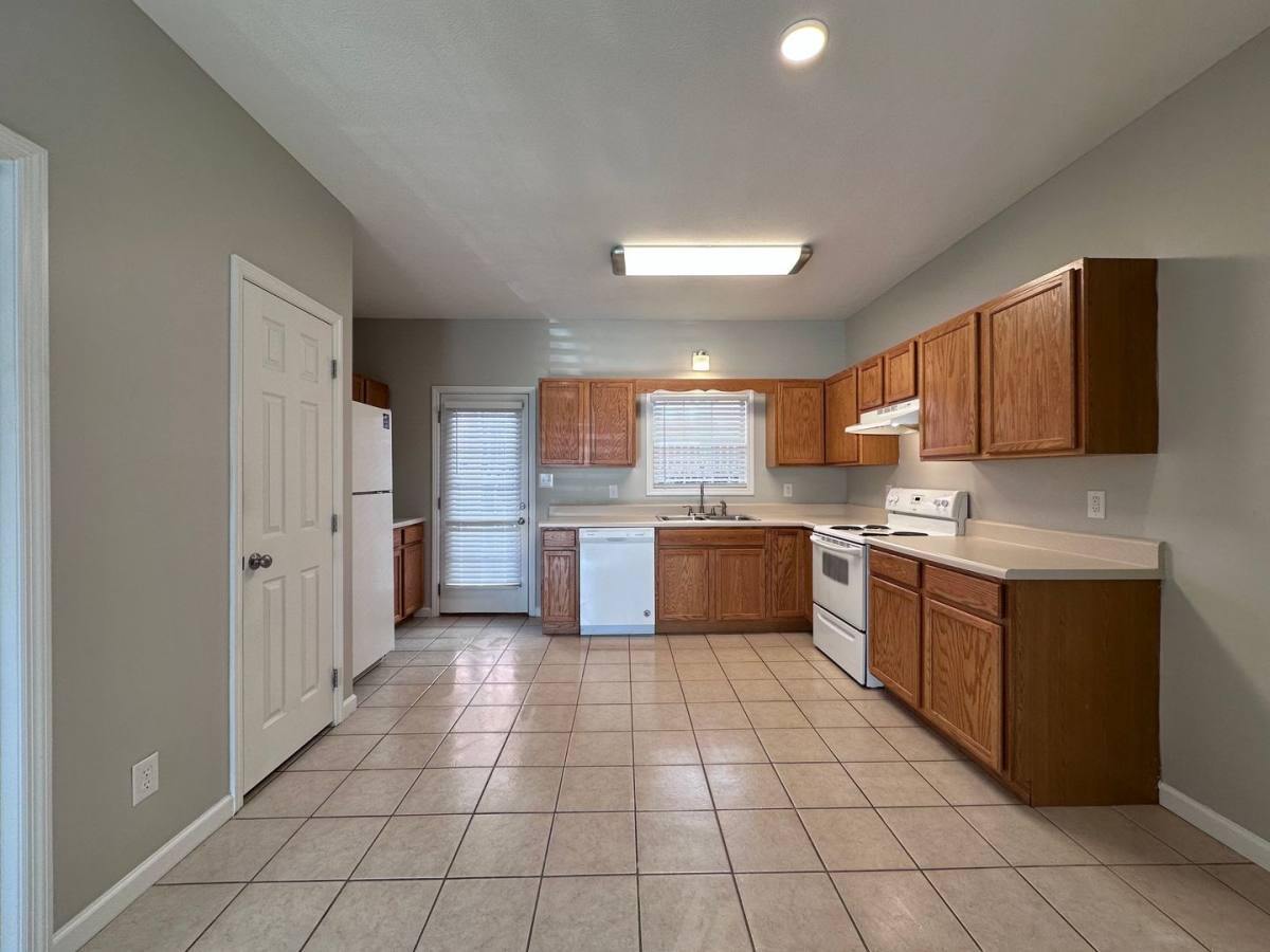 Apartment for rent at 3409 Jaydens Nest Way, Powell, TN 37849