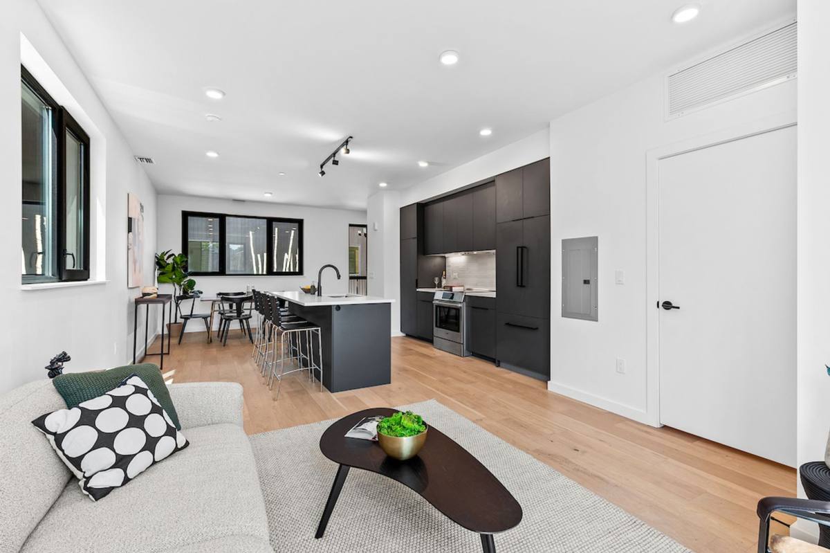 Townhouse for rent at 1601 Park Ave, Denver, CO 80218