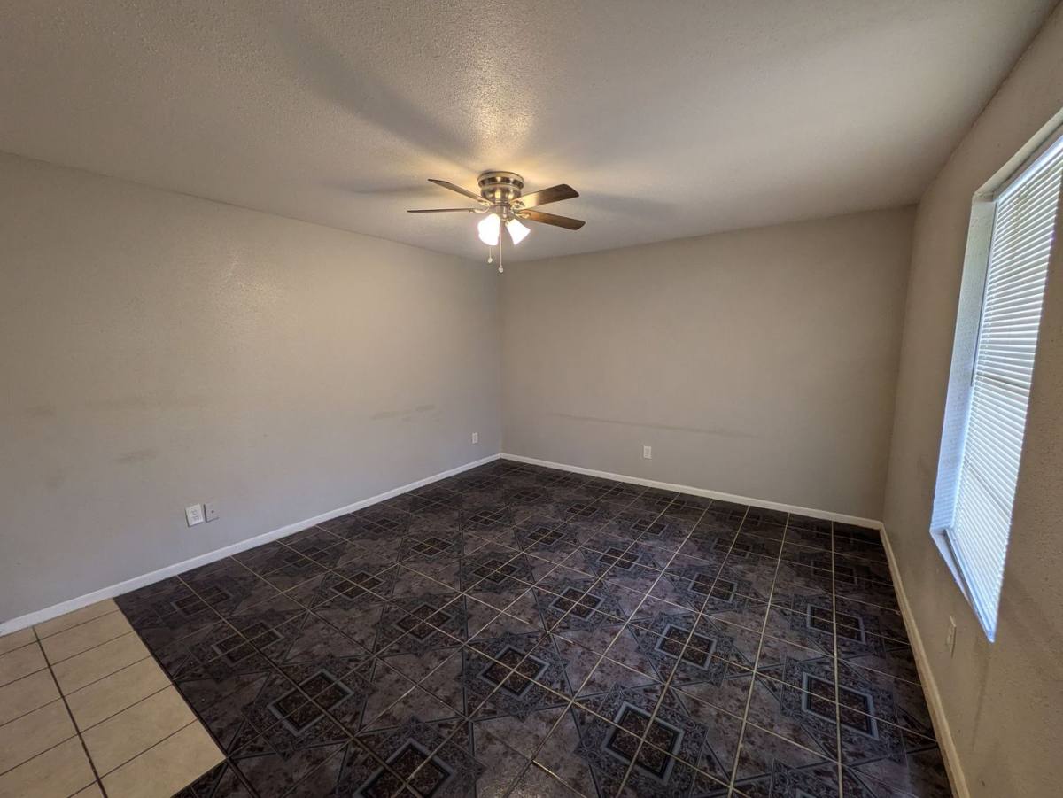 Apartment for rent at 4348 Sullivan St, Beaumont, TX 77705