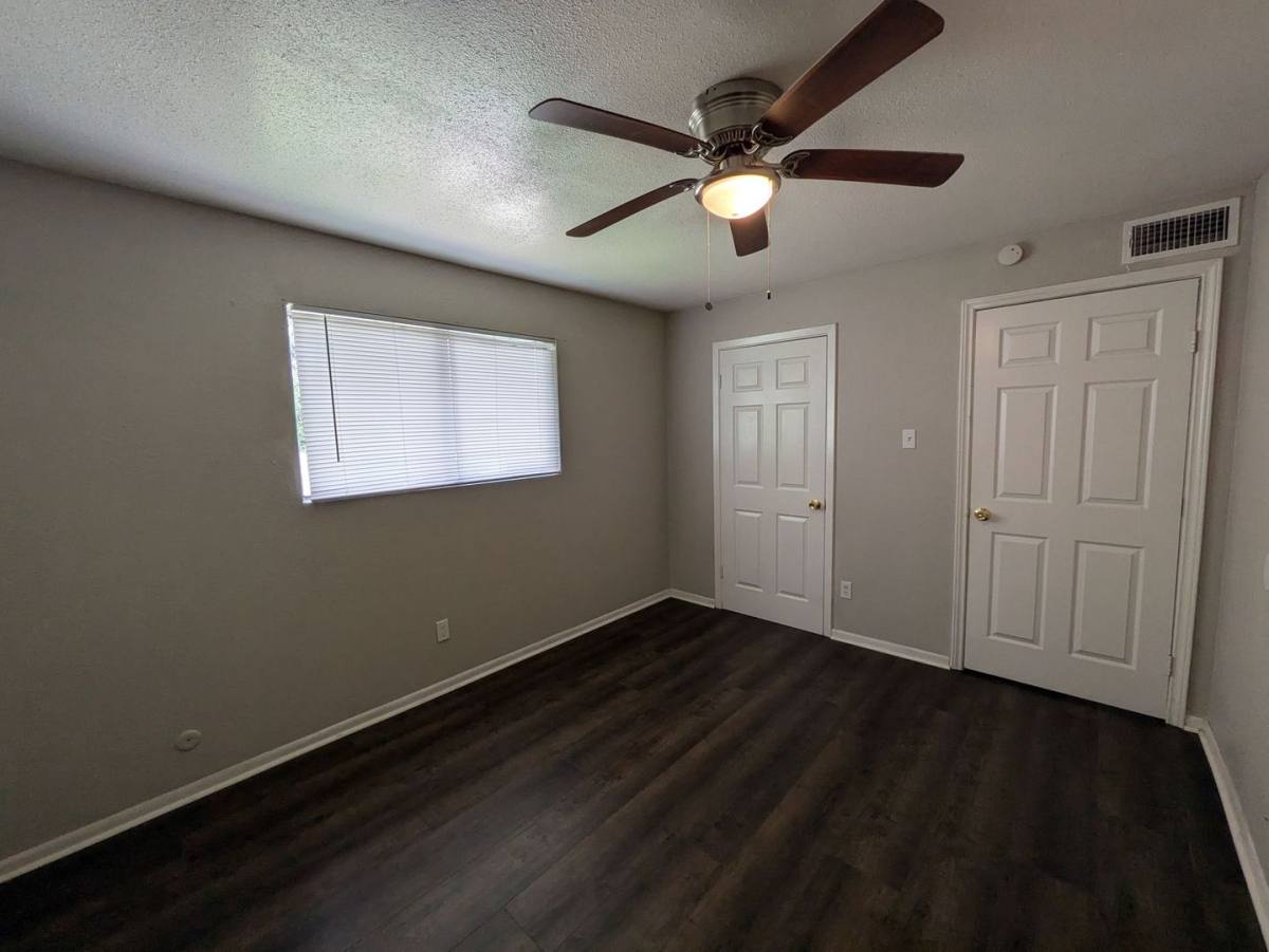 Apartment for rent at 4348 Sullivan St, Beaumont, TX 77705