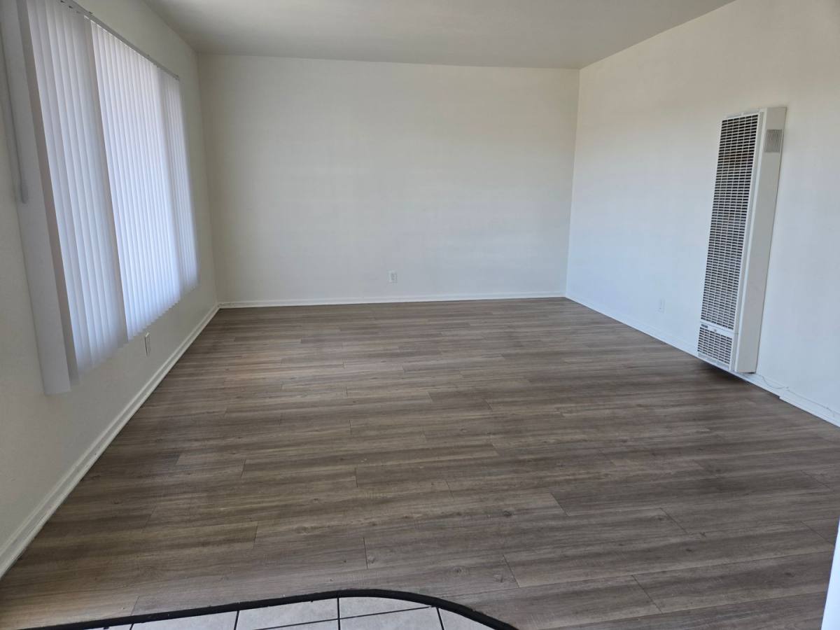 Apartment for rent at 1834 Pine Ave, Long Beach, CA 90806