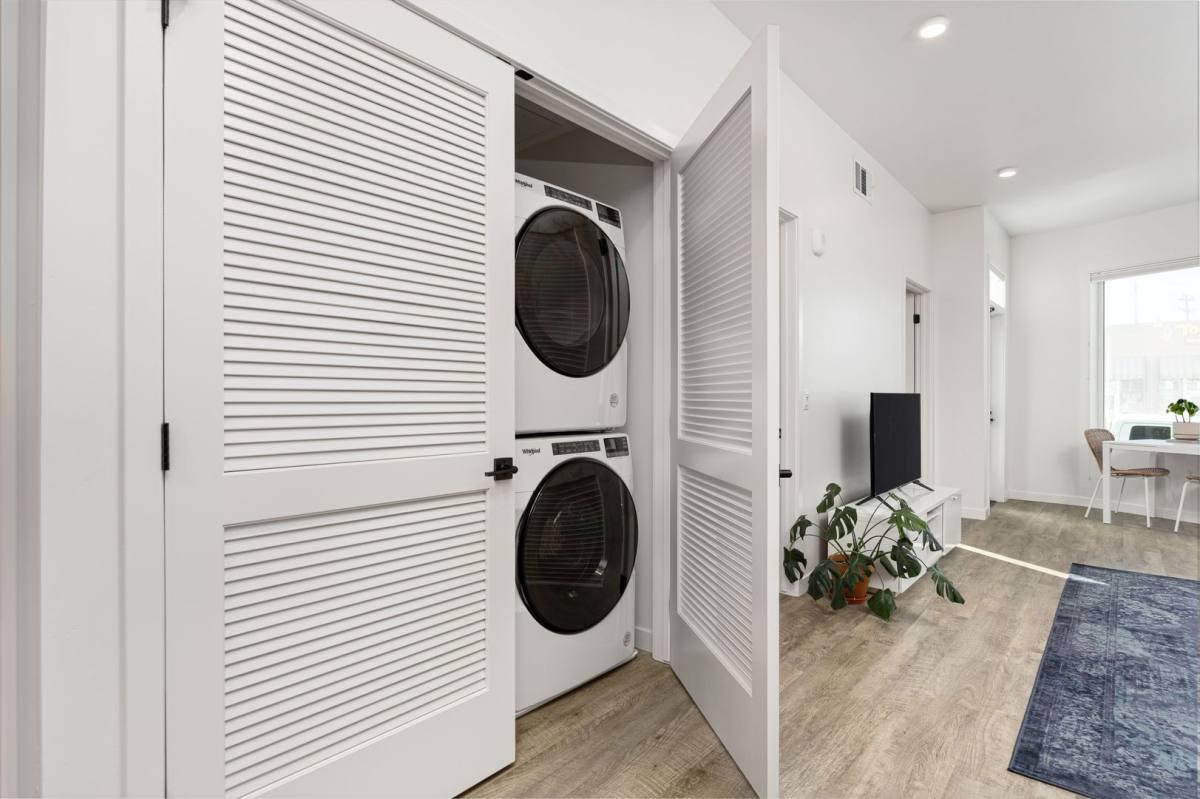Apartment for rent at 1800 Q St, Bakersfield, CA 93301