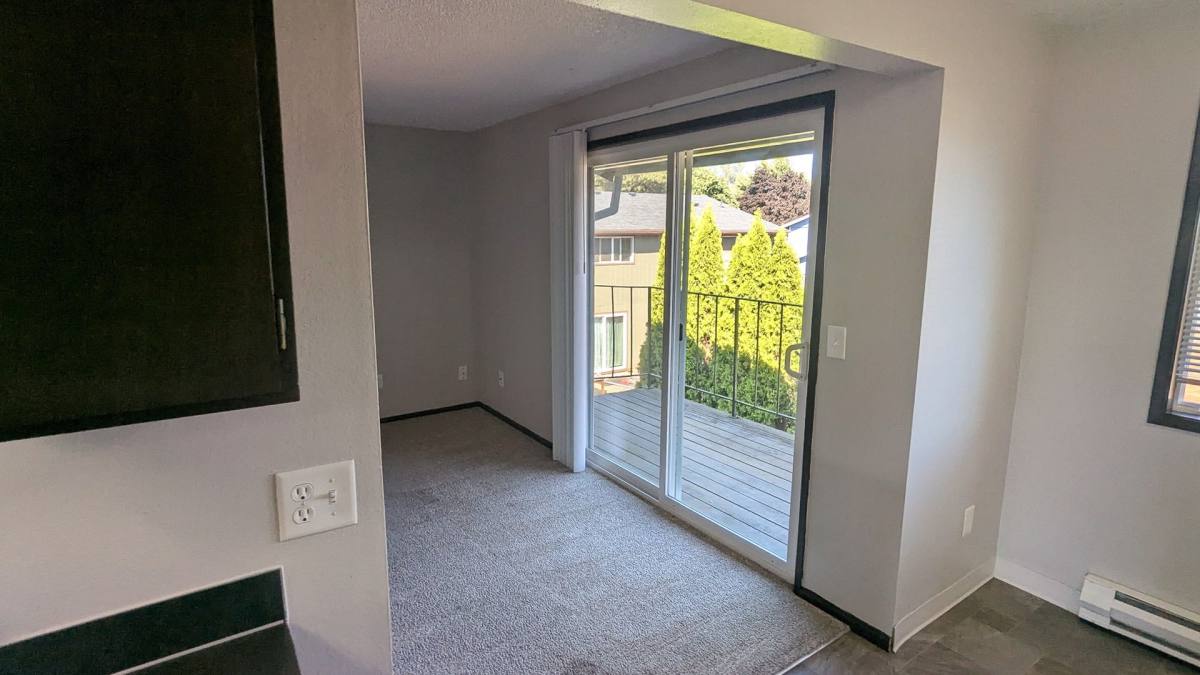 Apartment for rent at 5463-5487 Commercial St SE, Salem, OR 97306
