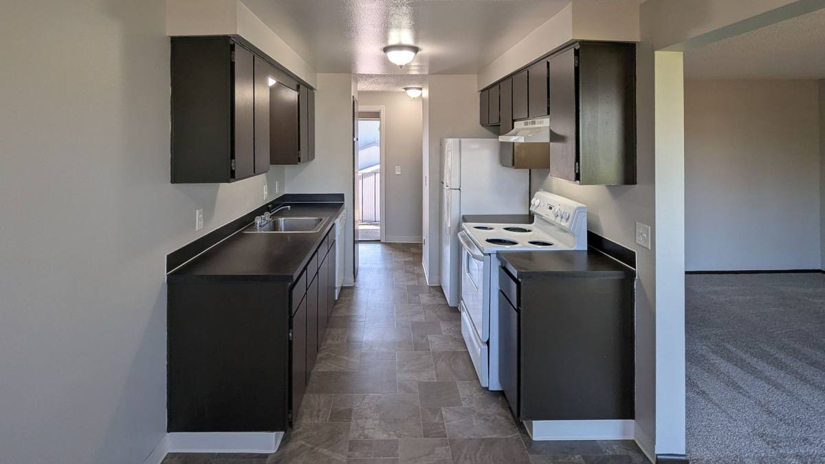 Apartment for rent at 5463-5487 Commercial St SE, Salem, OR 97306